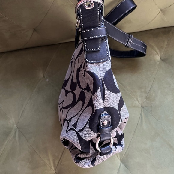 Coach Signature Black Soho Canvas Duffle Shoulder Bag Purse - Picture 3 of 11